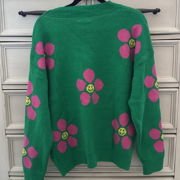 NWOT Pink Lily Sweater - Picture 4 of 5